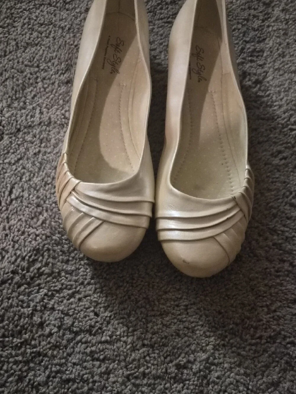 Skechers Nude Slip-On Women’s Pleated Ballet Flats